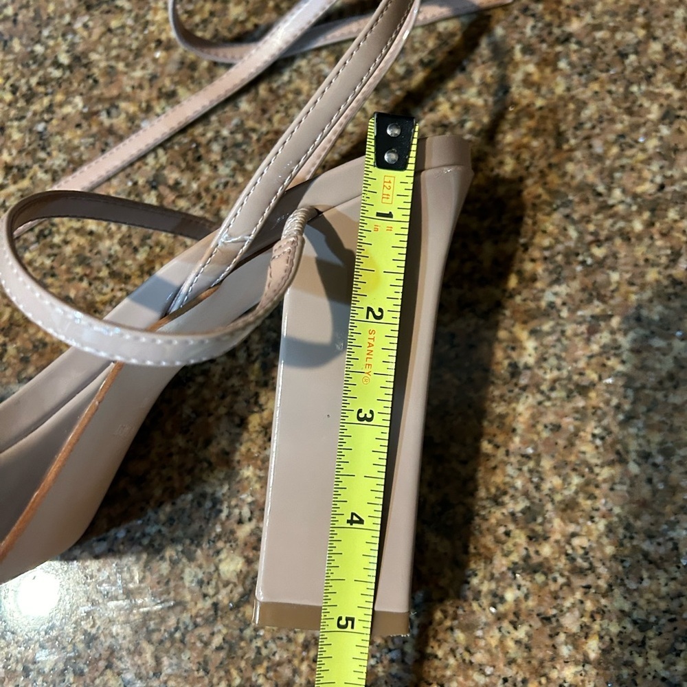 Nine West Women’s Benz Strappy Platform Sandals. Nude Size 10 - Picture 9 of 9